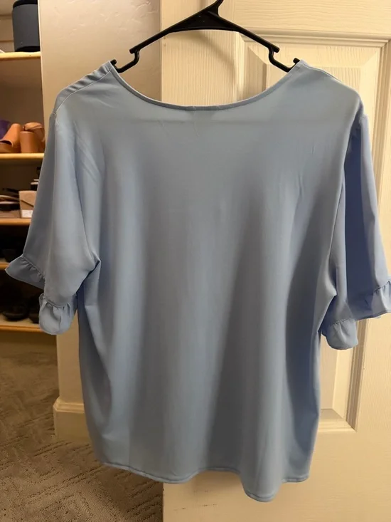 Ann Taylor Blouse - Picture 2 of 3